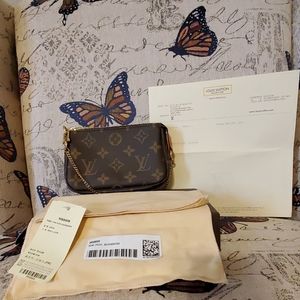 LV Mini Poch. Accessoire mono